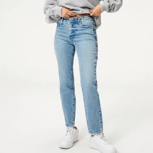 Good American Good Vintage Jeans with frayed hemm